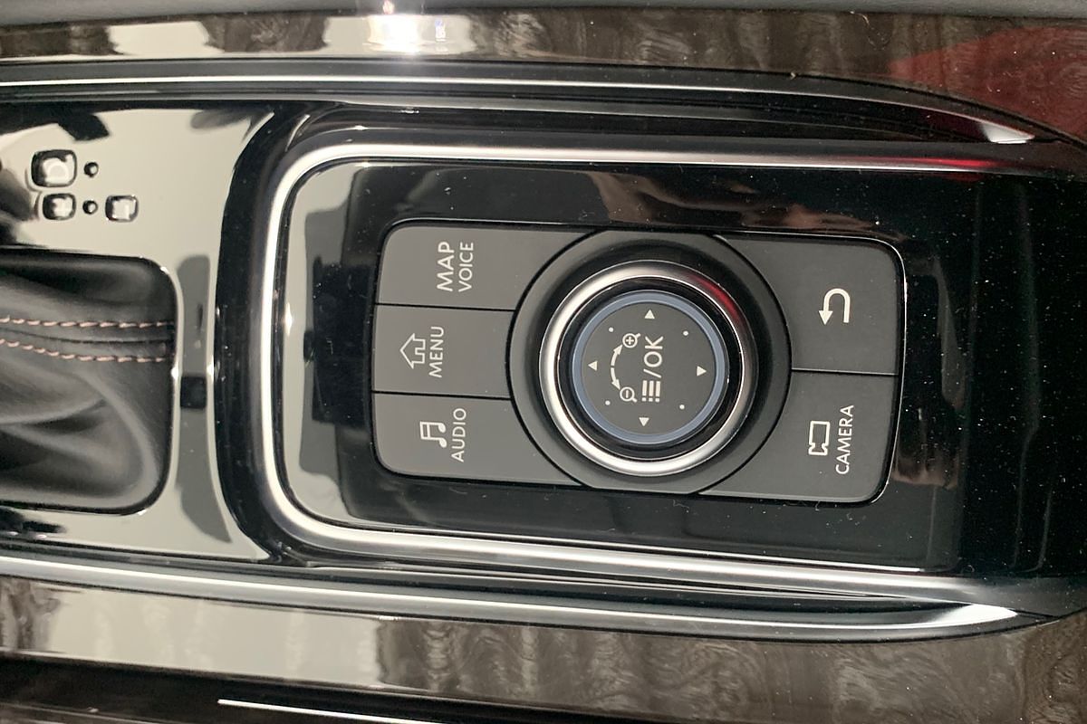 2025 Nissan Patrol Ti-L Y62