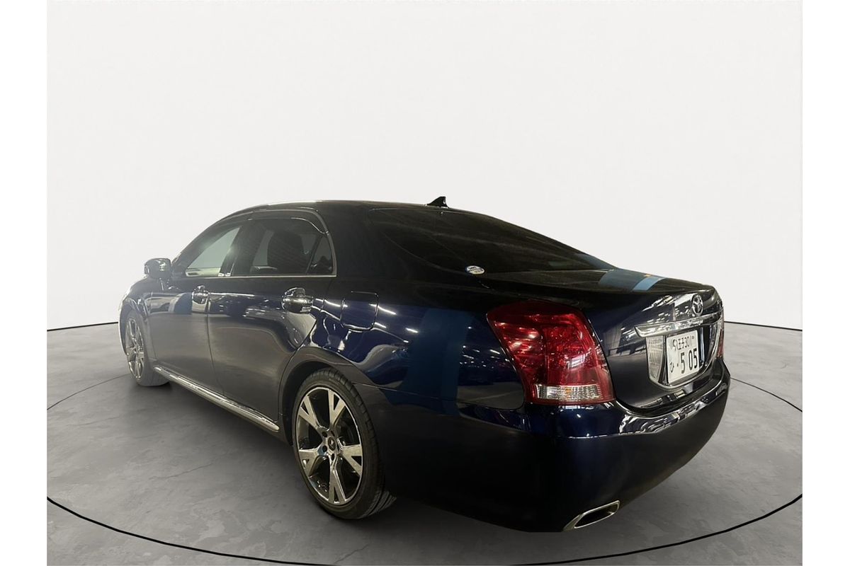 2010 Toyota Crown Majesta C Type URS206