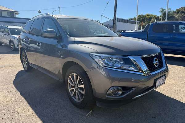 2015 Nissan Pathfinder ST R52