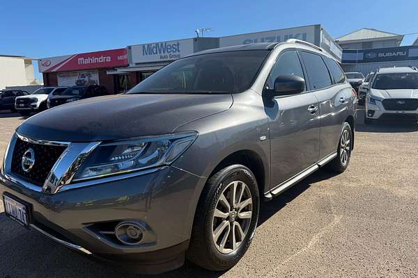 2015 Nissan Pathfinder ST R52