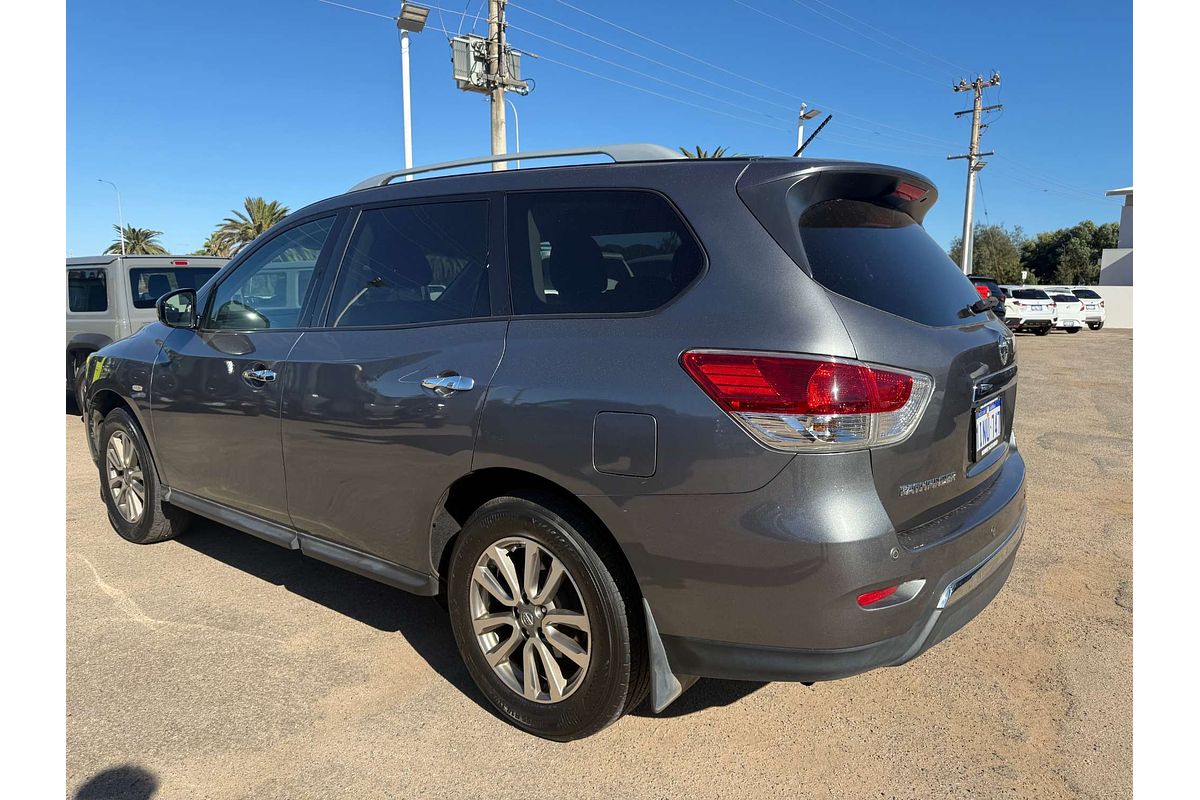 2015 Nissan Pathfinder ST R52