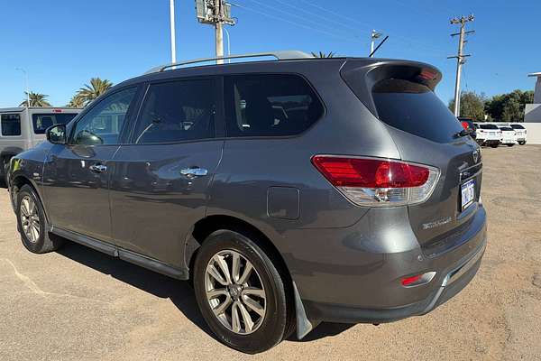 2015 Nissan Pathfinder ST R52