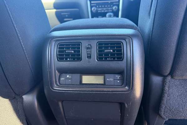 2015 Nissan Pathfinder ST R52