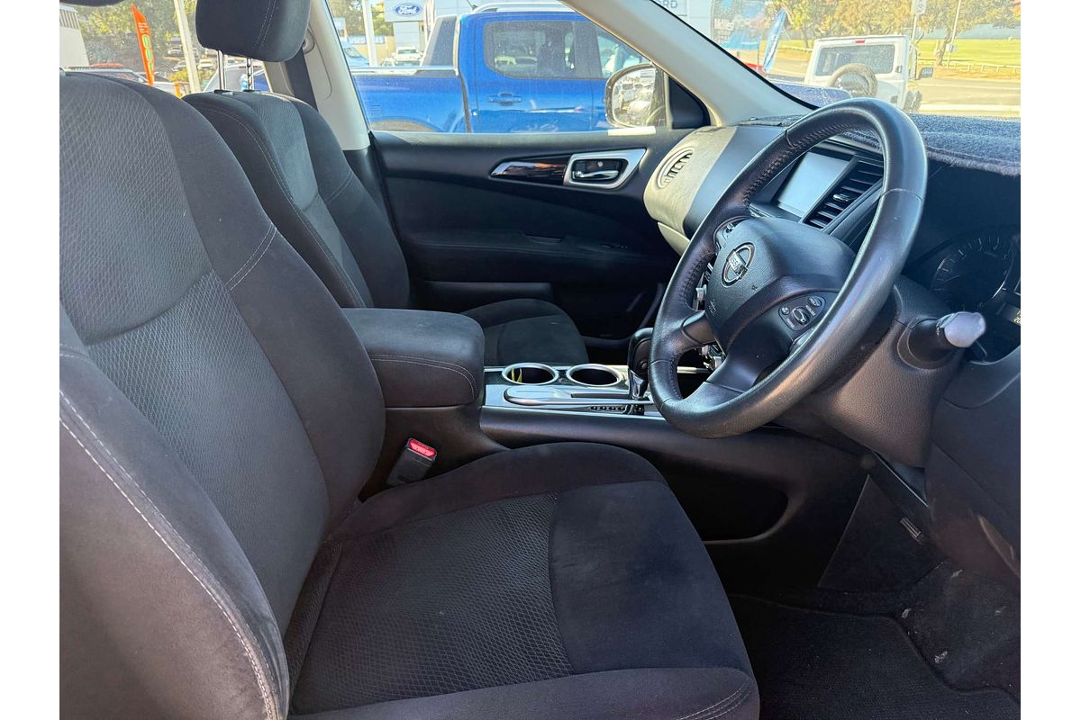 2015 Nissan Pathfinder ST R52