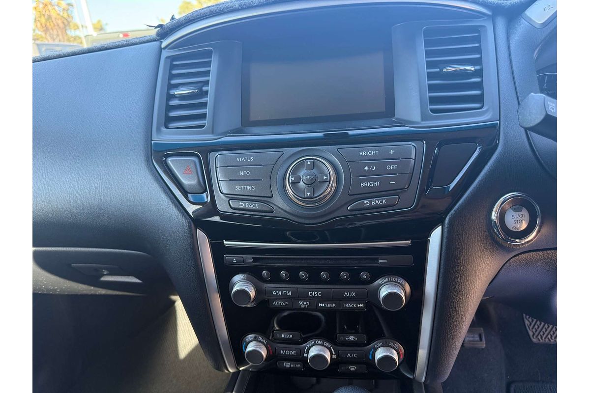2015 Nissan Pathfinder ST R52