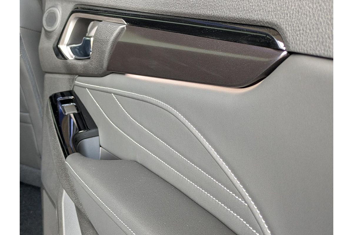 2025 Isuzu MU-X LS-T