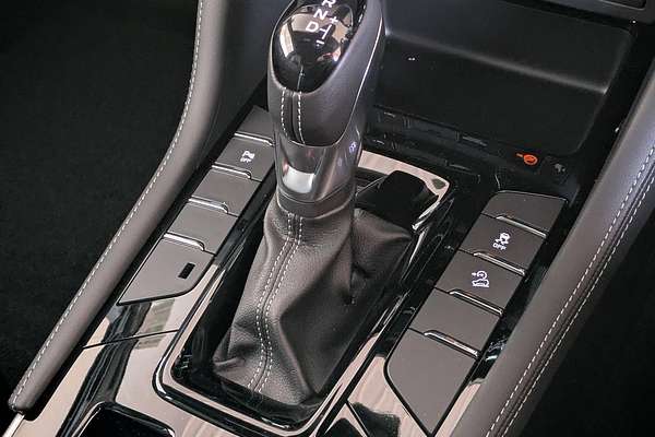 2025 Isuzu MU-X LS-T