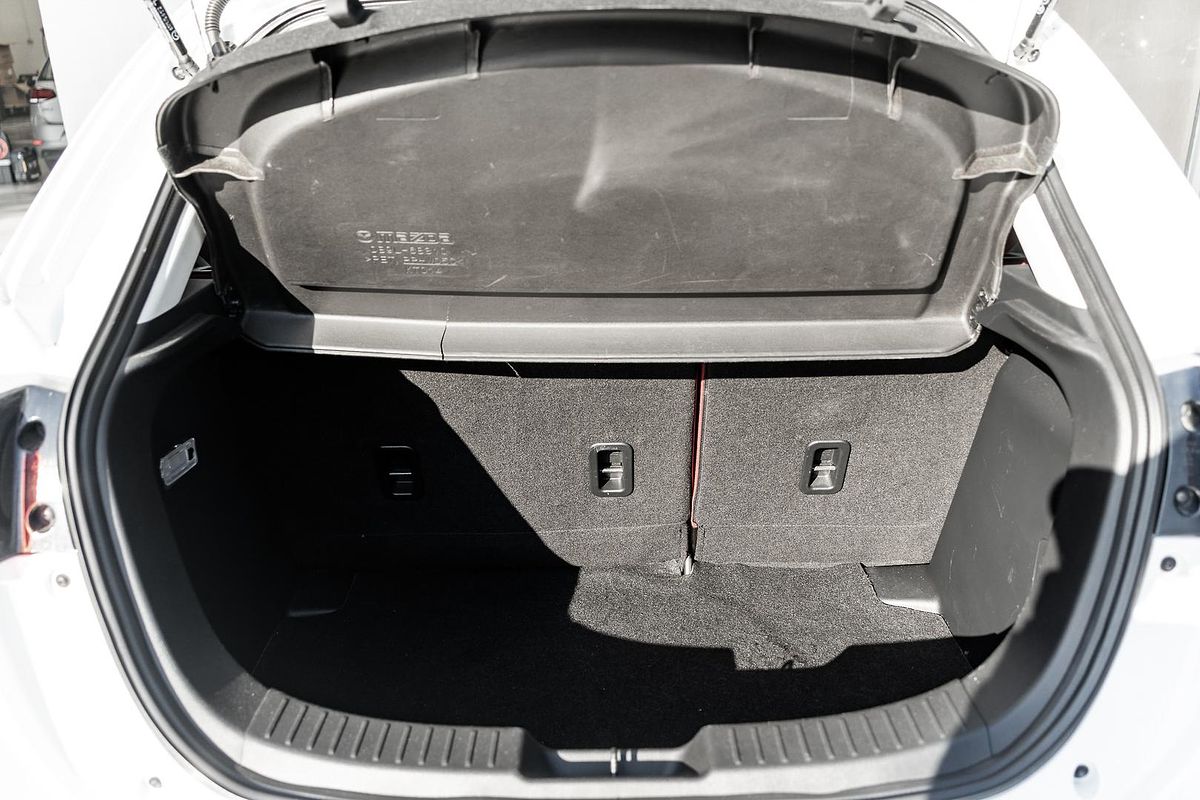 2014 Mazda 2 Maxx DJ Series