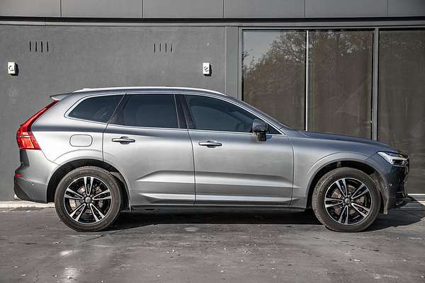 2019 Volvo XC60 T5 Momentum