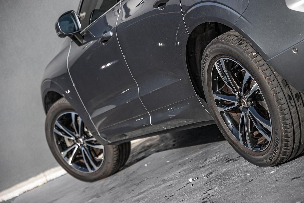 2019 Volvo XC60 T5 Momentum