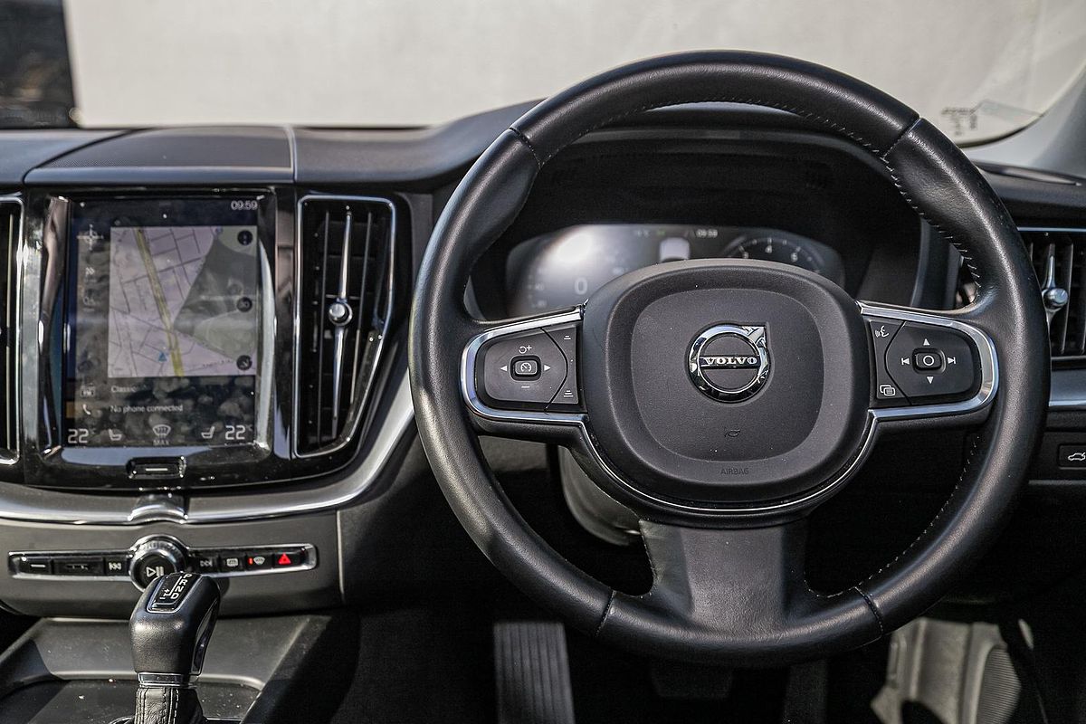2019 Volvo XC60 T5 Momentum