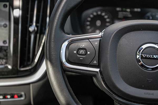 2019 Volvo XC60 T5 Momentum