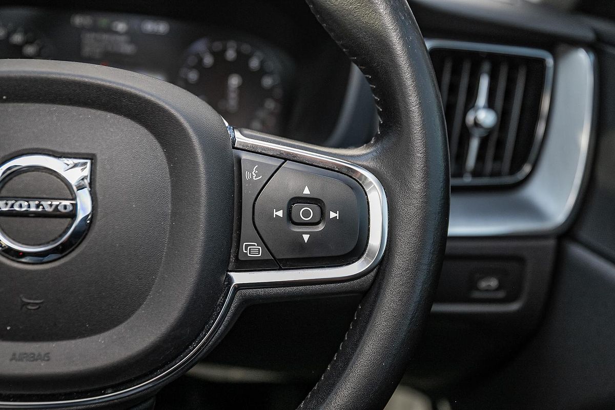 2019 Volvo XC60 T5 Momentum