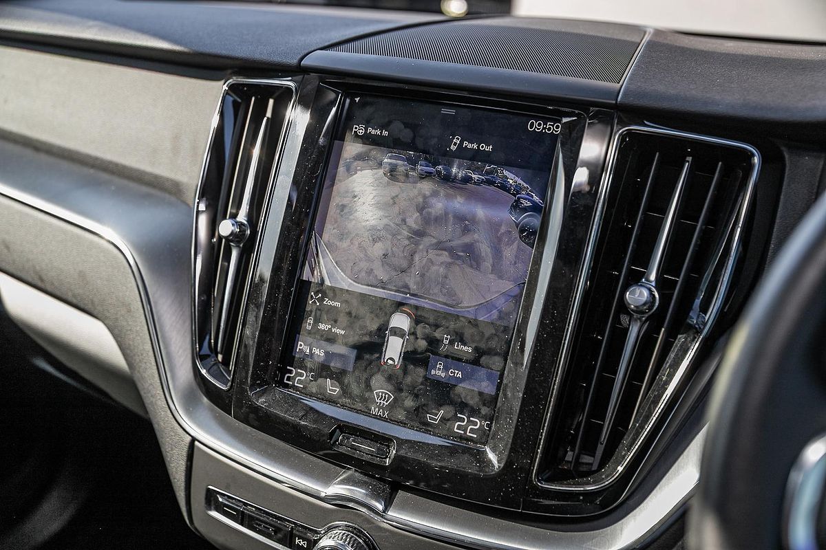 2019 Volvo XC60 T5 Momentum