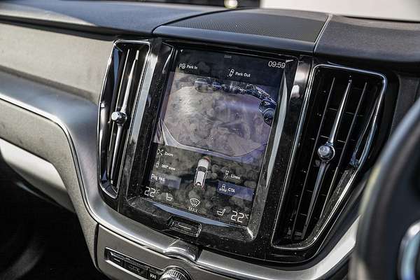 2019 Volvo XC60 T5 Momentum