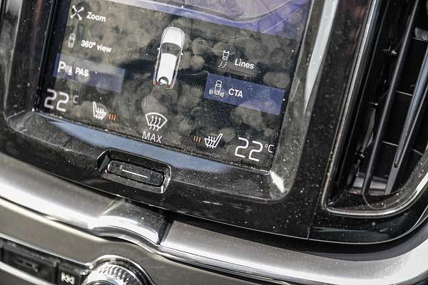 2019 Volvo XC60 T5 Momentum