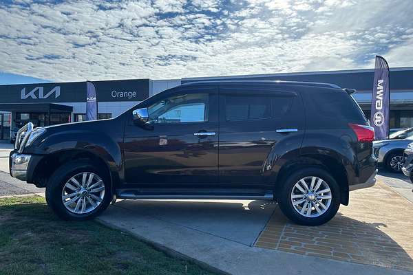 2018 Isuzu MU-X LS-T