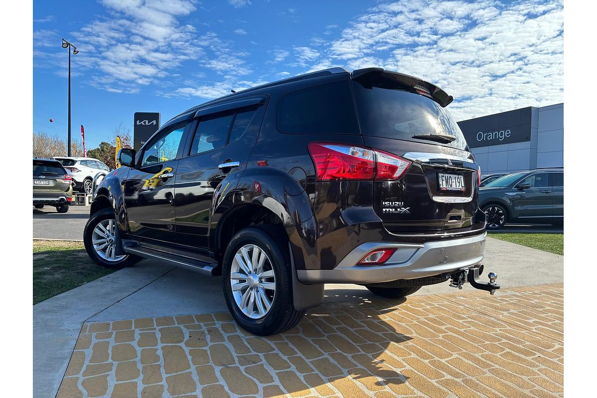 2018 Isuzu MU-X LS-T