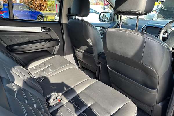 2018 Isuzu MU-X LS-T