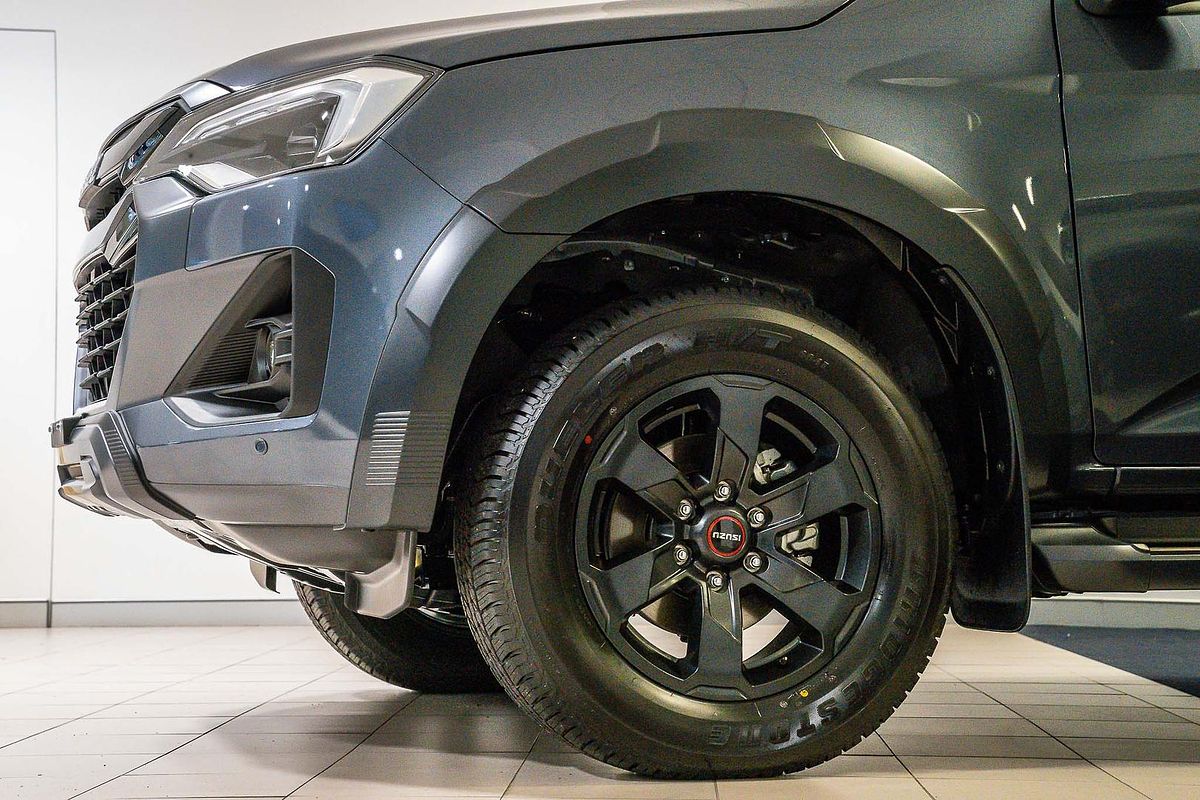 2025 Isuzu D-MAX X-TERRAIN 4X4