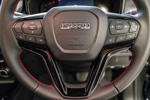 2025 Isuzu D-MAX X-TERRAIN 4X4
