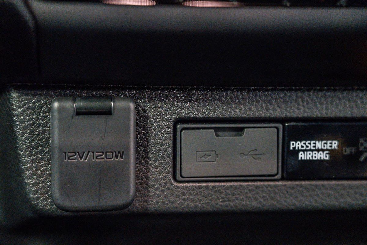 2025 Isuzu D-MAX X-TERRAIN 4X4