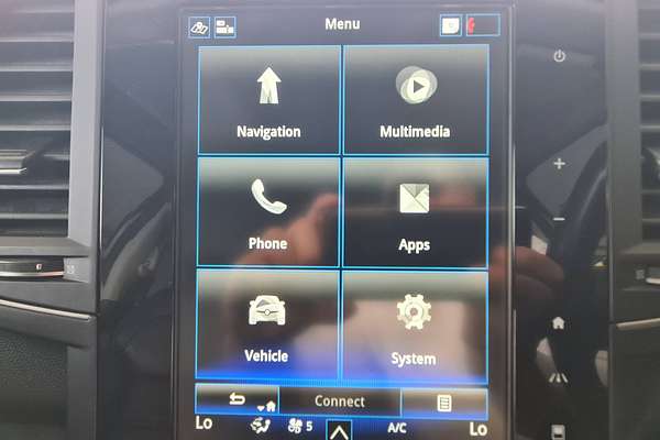 2022 Renault Koleos Black Edition HZG