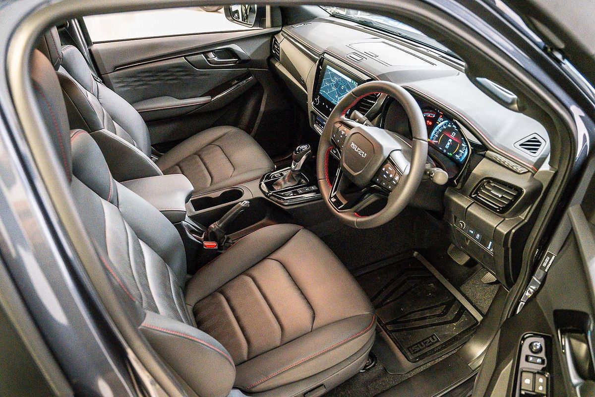 2025 Isuzu D-MAX X-TERRAIN 4X4