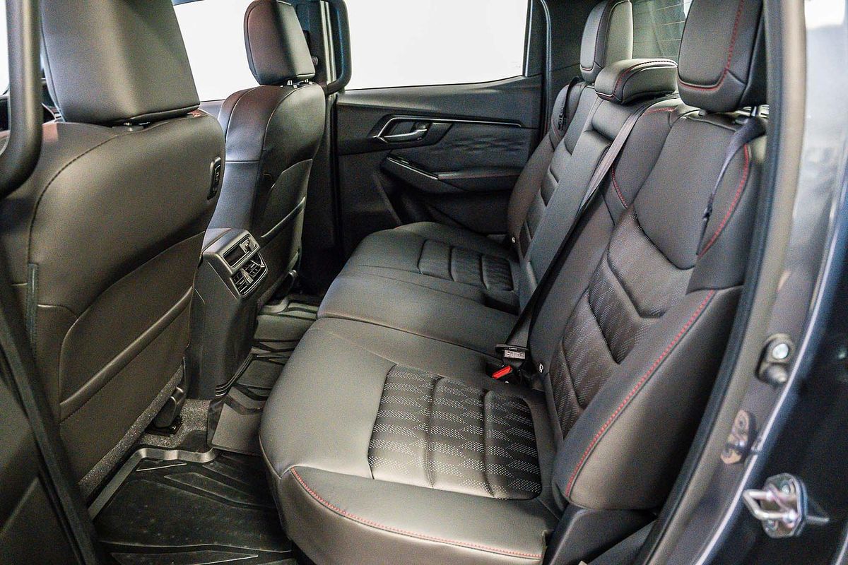 2025 Isuzu D-MAX X-TERRAIN 4X4