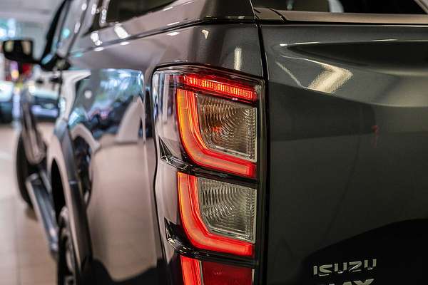 2025 Isuzu D-MAX X-TERRAIN 4X4