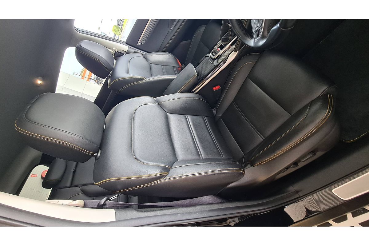2022 Renault Koleos Black Edition HZG