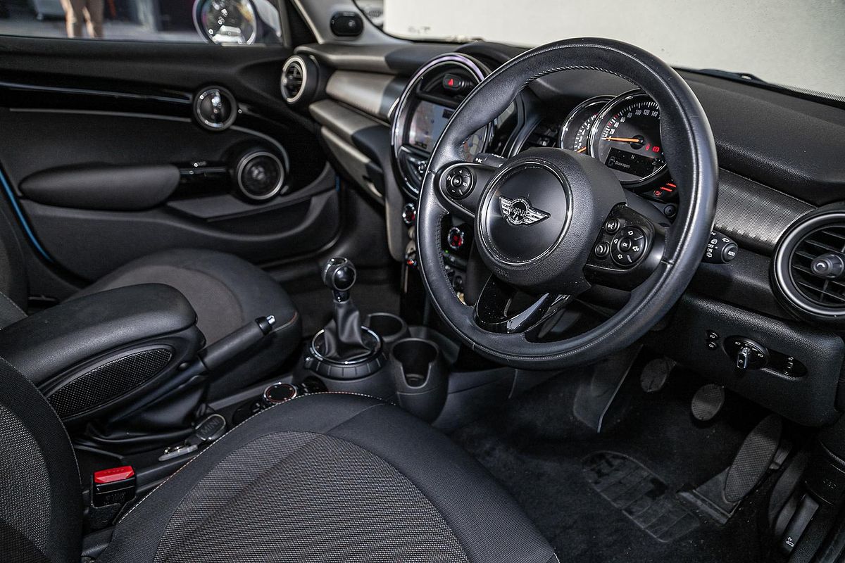 2015 MINI Hatch Cooper F55