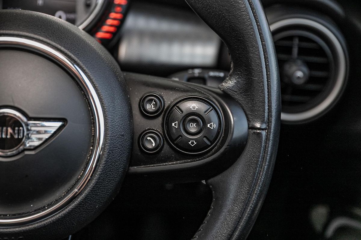 2015 MINI Hatch Cooper F55