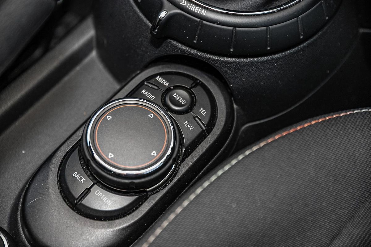 2015 MINI Hatch Cooper F55