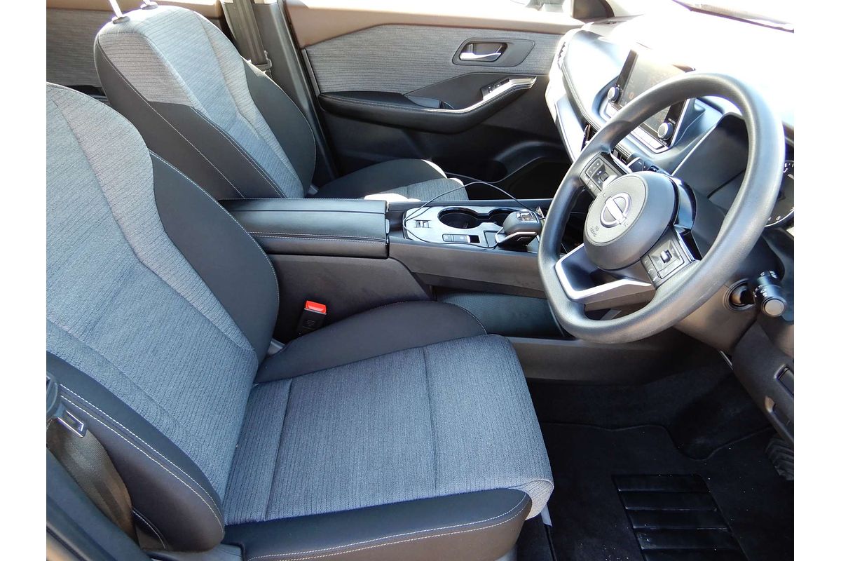 2024 Nissan X-TRAIL ST T33