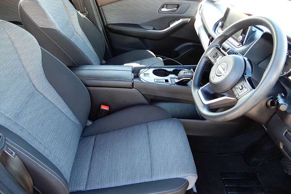 2024 Nissan X-TRAIL ST T33