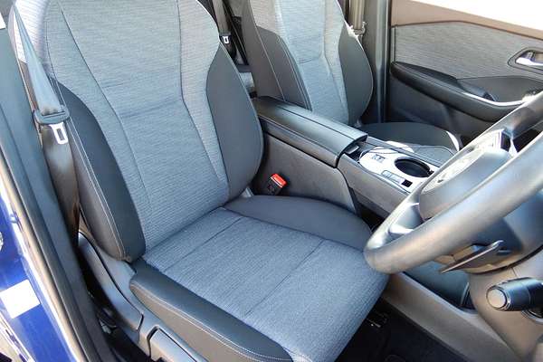 2024 Nissan X-TRAIL ST T33