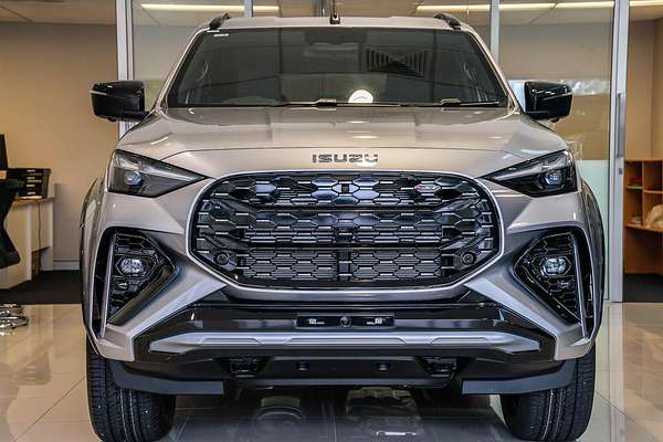 2025 Isuzu MU-X X-TERRAIN