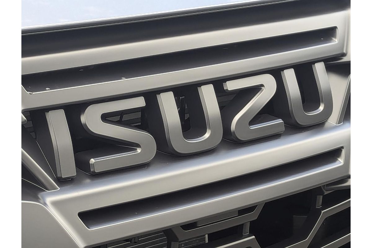 2025 Isuzu D-MAX BLADE 4X4