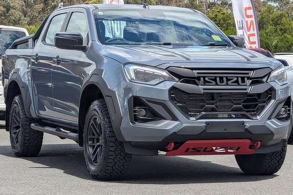 2025 Isuzu D-MAX BLADE 4X4