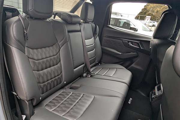 2025 Isuzu D-MAX BLADE 4X4