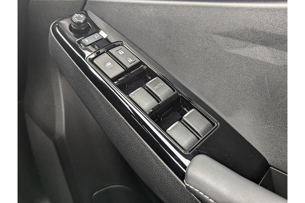 2025 Isuzu D-MAX BLADE 4X4