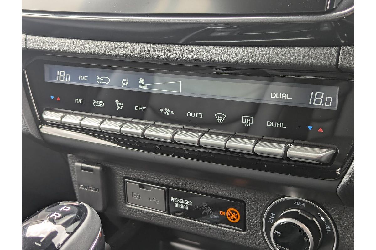 2025 Isuzu D-MAX BLADE 4X4