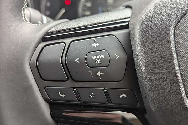 2025 Isuzu D-MAX BLADE 4X4