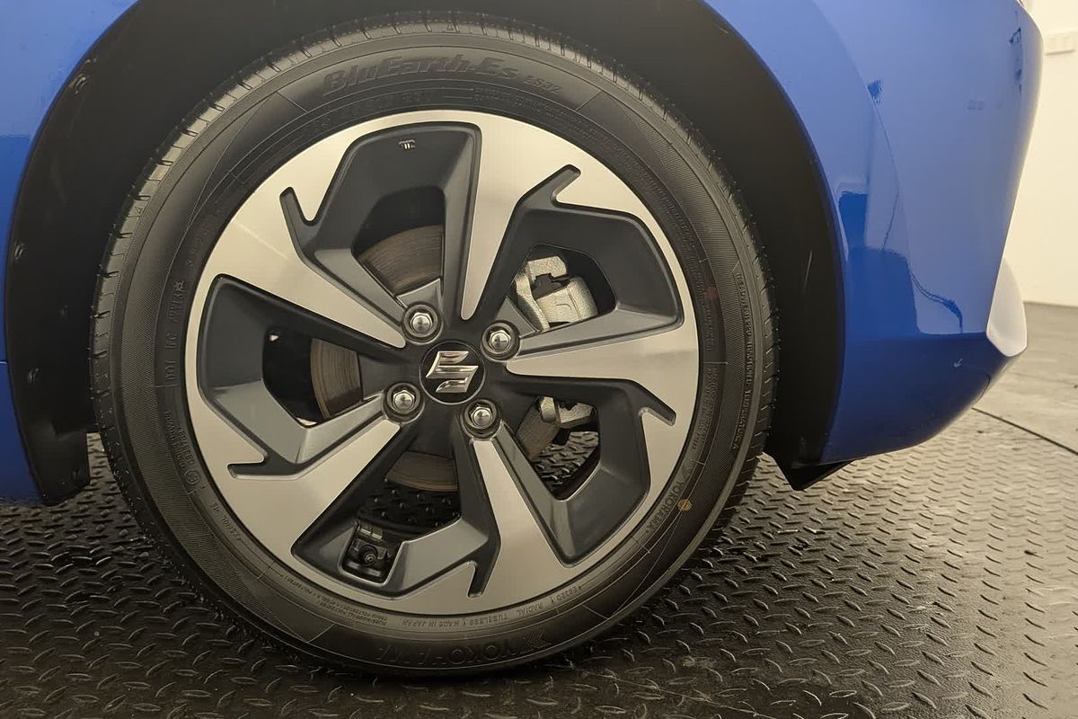 2024 Suzuki Swift Hybrid GLX UZ