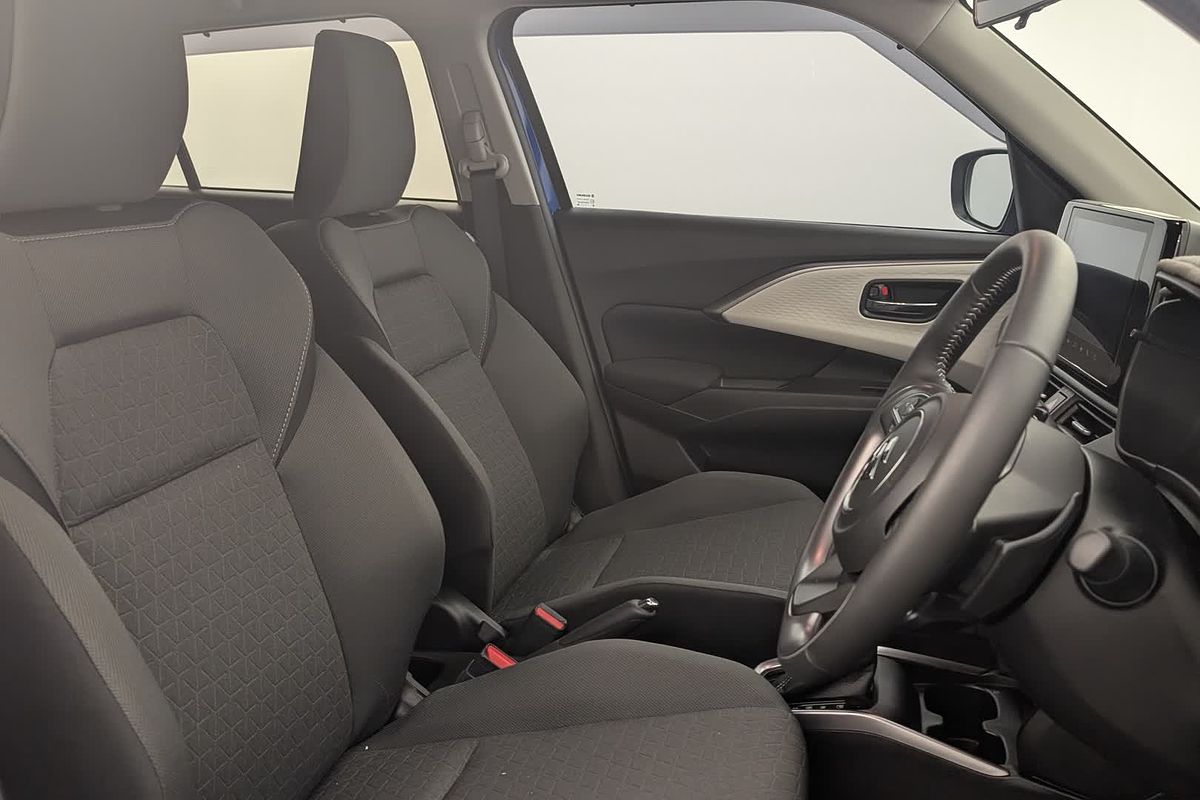 2024 Suzuki Swift Hybrid GLX UZ