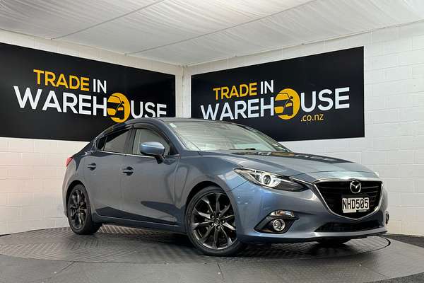 2015 Mazda AXELA 2.0L Hybrid Auto