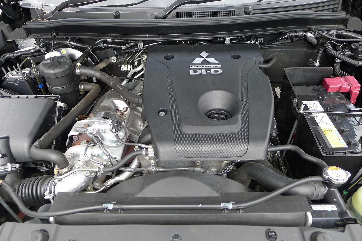 2019 Mitsubishi Triton GLS Premium MR 4X4