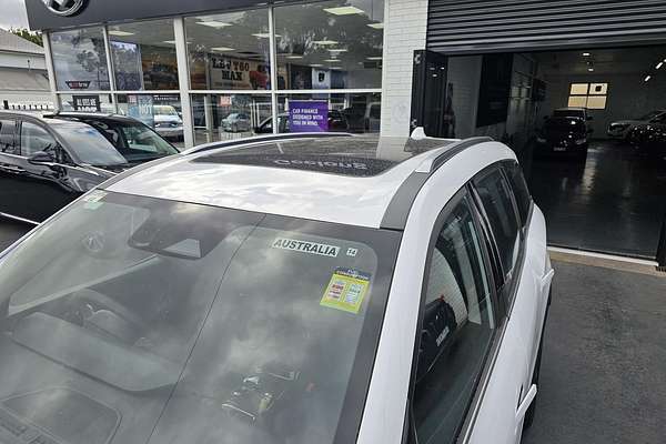 2025 Mahindra XUV700 AX7L