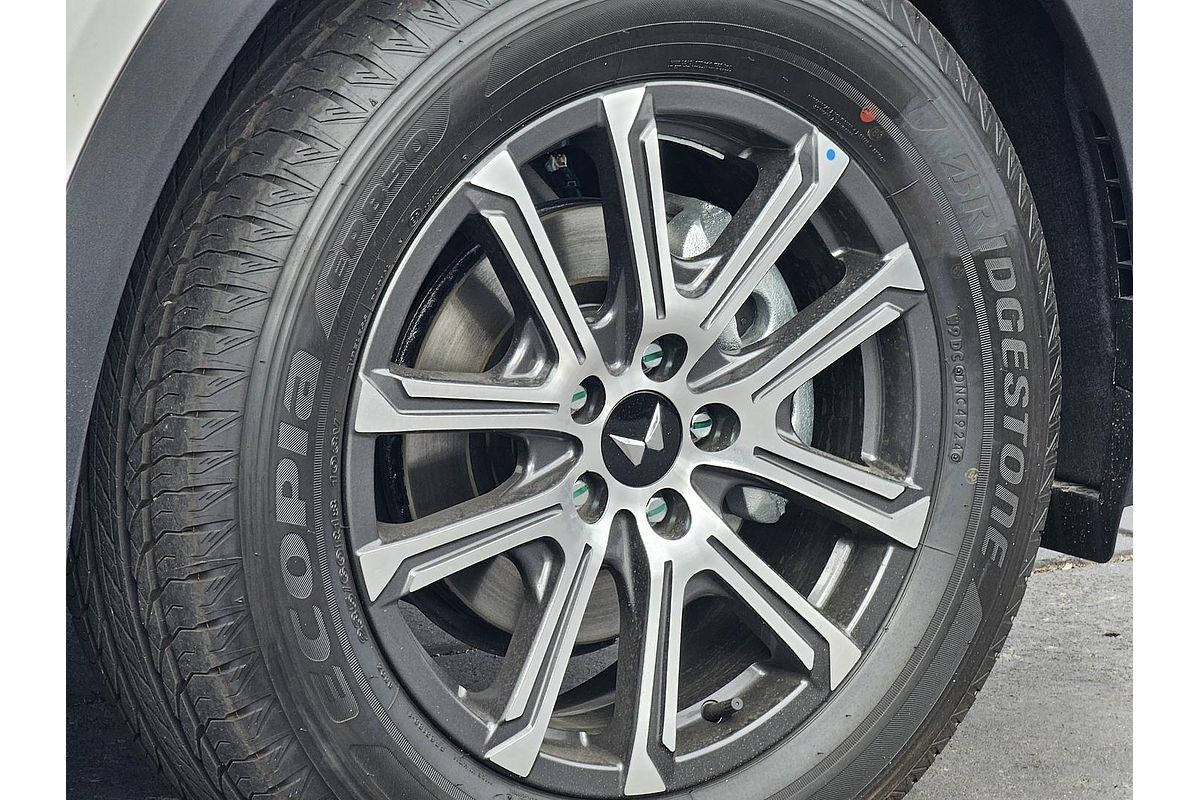 2025 Mahindra XUV700 AX7L
